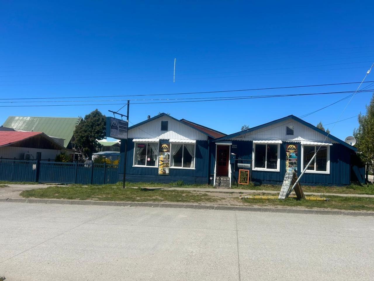 Adventure Travel B&B Puerto Tranquilo Bagian luar foto