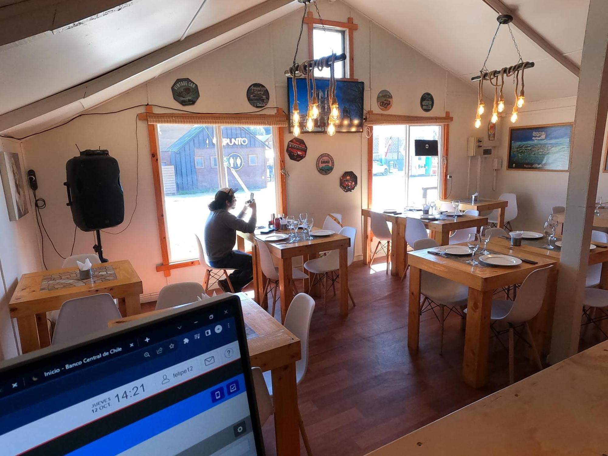 Adventure Travel B&B Puerto Tranquilo Bagian luar foto